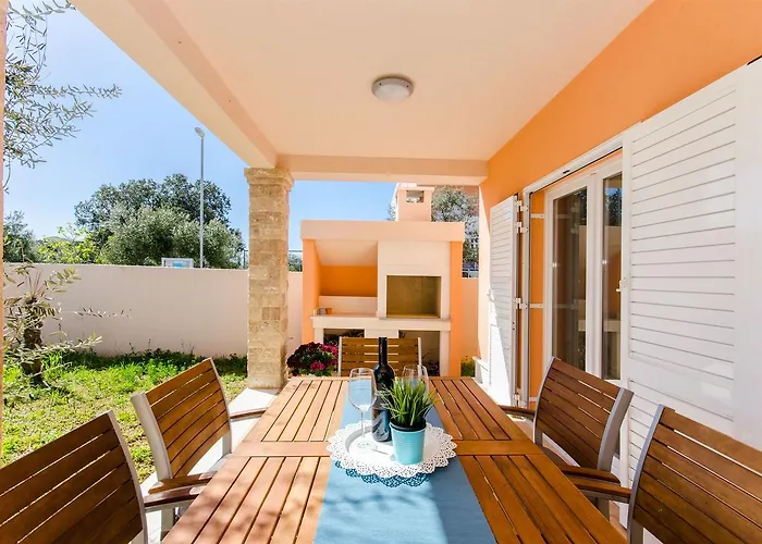 House Nikolina Semesterbostad Sevid